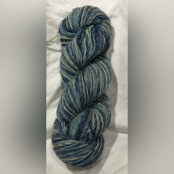 ✨NWT✨ Paqu Para: Alpaca Yarn Skein - Picture 1 of 6